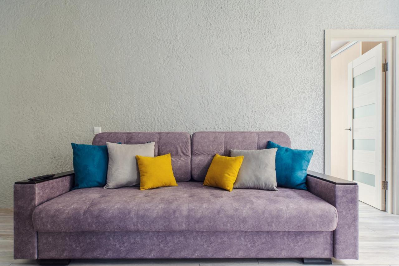 Apartments On Ploscha Yakuba Kolasa Минск Екстериор снимка