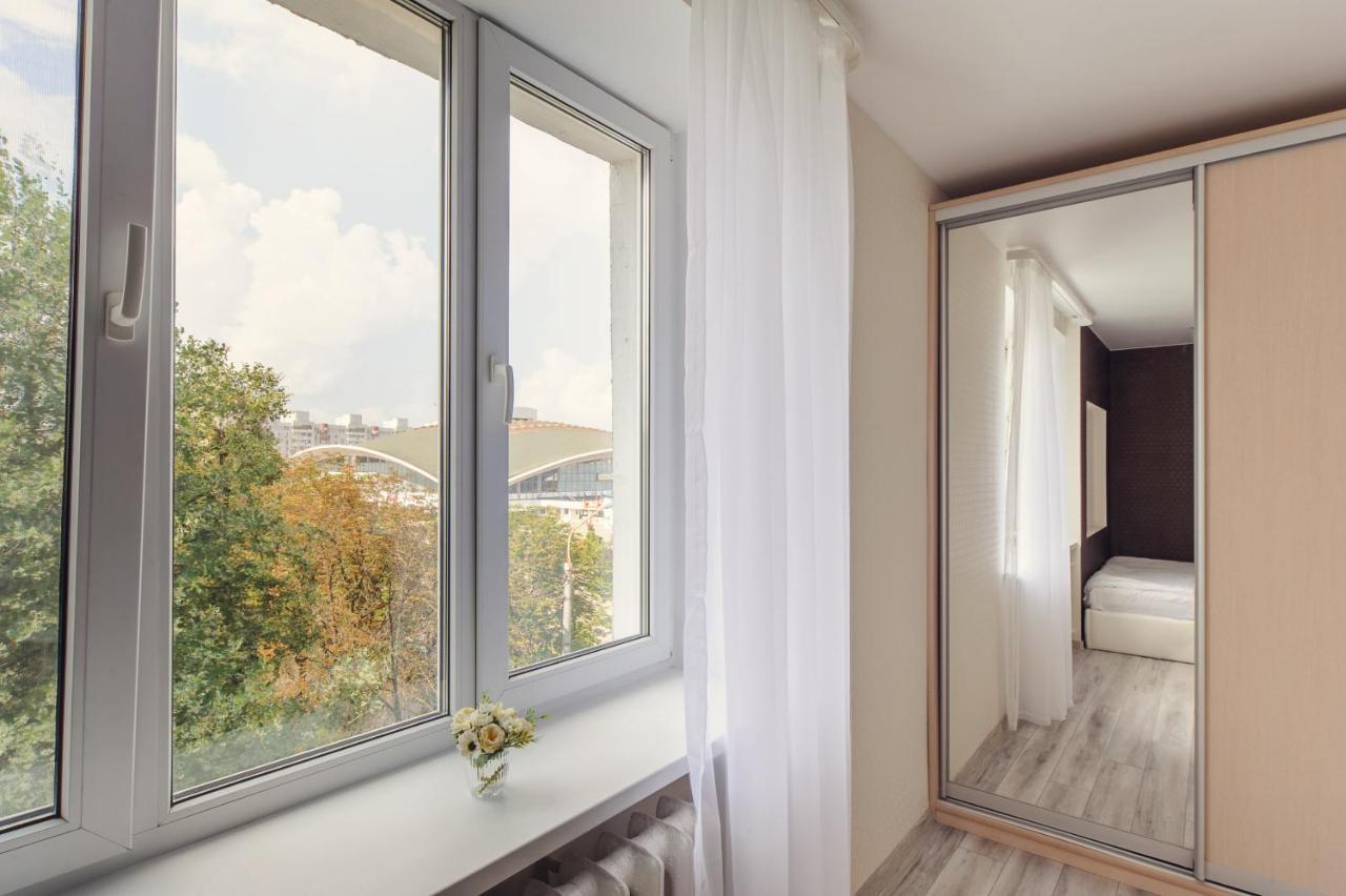 Apartments On Ploscha Yakuba Kolasa Минск Екстериор снимка
