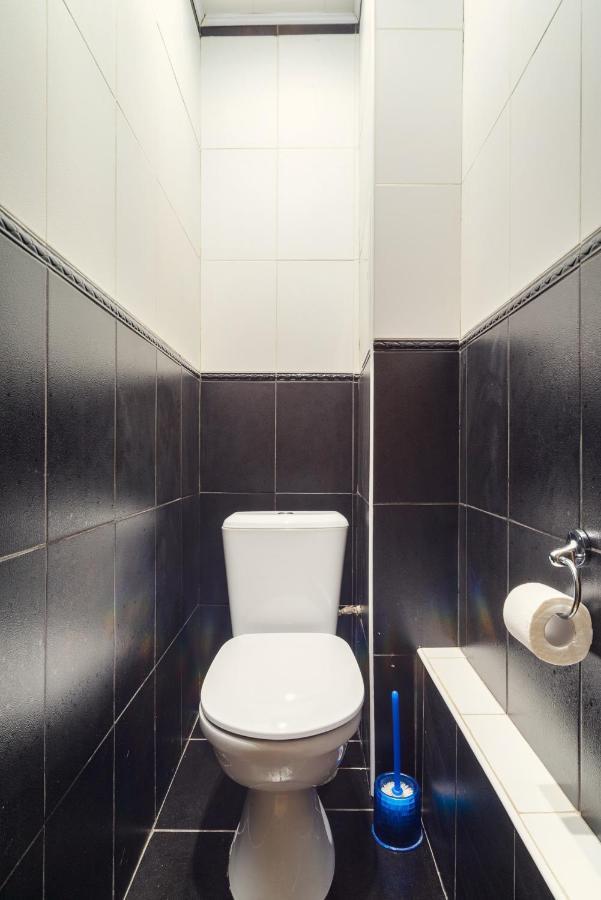 Apartments On Ploscha Yakuba Kolasa Минск Екстериор снимка