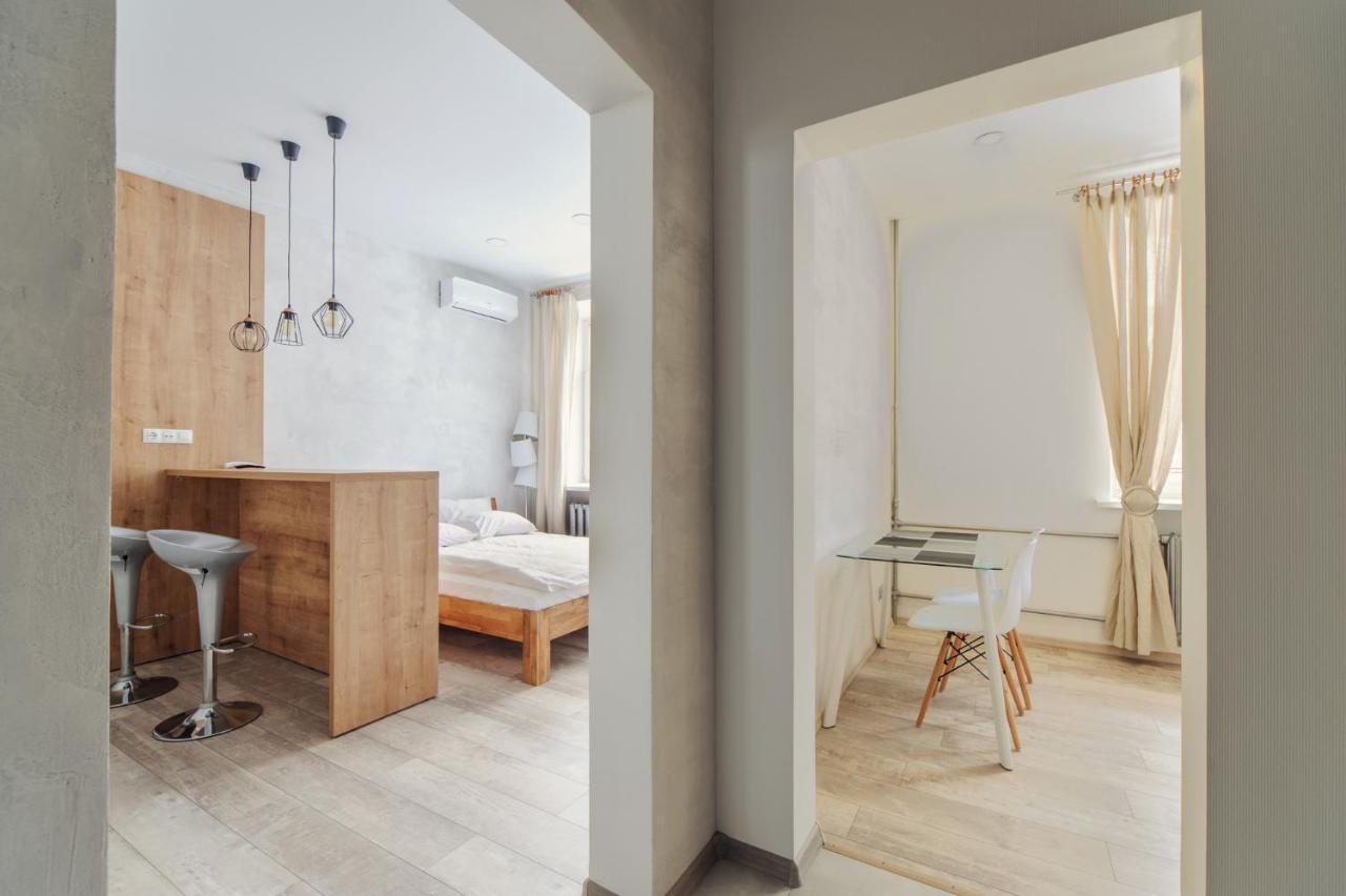 Apartments On Ploscha Yakuba Kolasa Минск Екстериор снимка